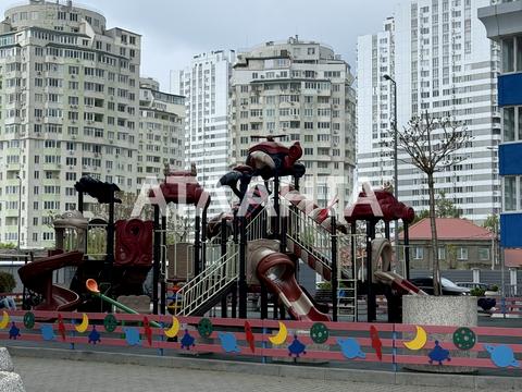 квартира за адресою Толбухіна, 135