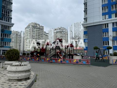 квартира за адресою Толбухіна, 135