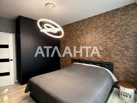 квартира за адресою Толбухіна, 135