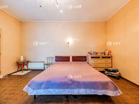 будинок за адресою Луї Пастера вул.