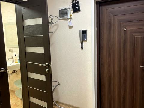 комерційна за адресою Добровольців вул. (Маршала Говорова), 10в
