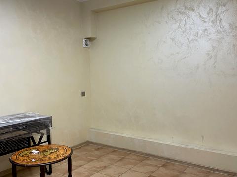 комерційна за адресою Добровольців вул. (Маршала Говорова), 10в