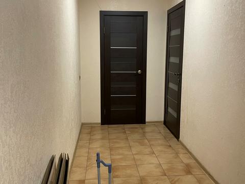 комерційна за адресою Добровольців вул. (Маршала Говорова), 10в