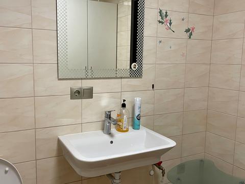 комерційна за адресою Добровольців вул. (Маршала Говорова), 10в