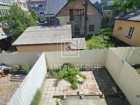 дом по адресу Українська ул., 80/1