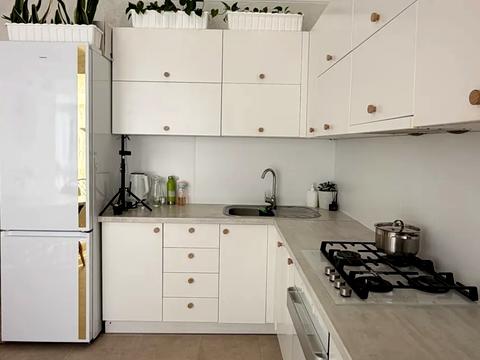 квартира за адресою с. Крихівці, Двірська вул., 9