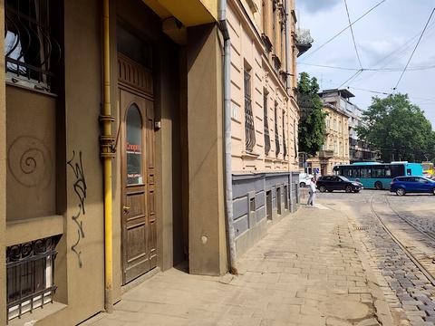 коммерческая по адресу Ивана Нечуя-Левицкого ул., 2