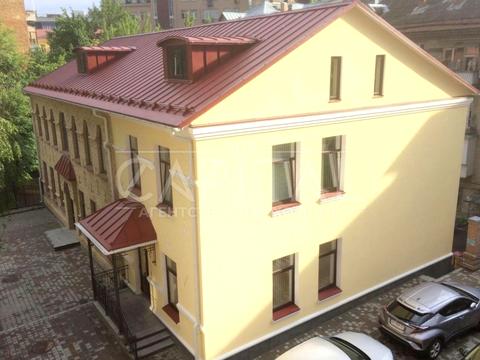комерційна за адресою Кудрявська вул., 9