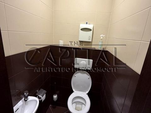 комерційна за адресою Спаська вул., 5