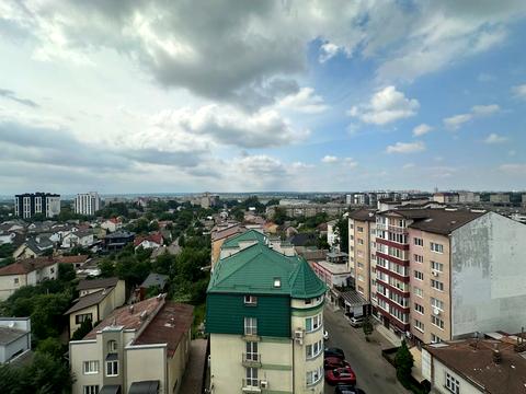 квартира за адресою Тичини вул., 65