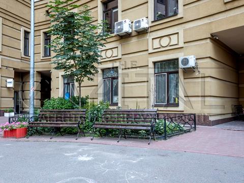 комерційна за адресою Золотоустівська вул., 55