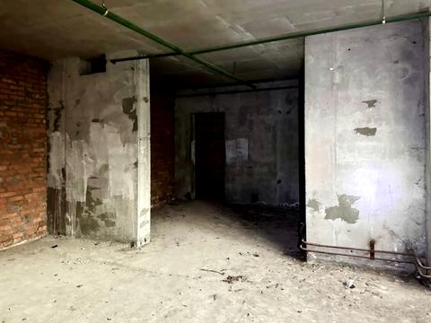 комерційна за адресою Срібнокільська вул., 1