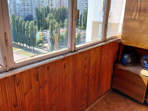 квартира за адресою Ревуцького вул., 11-В
