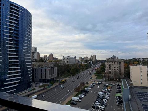комерційна за адресою Миколи Міхновського бульв. (Дружби народів), 16/1