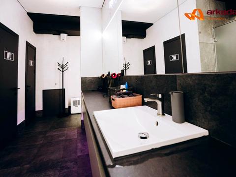 комерційна за адресою Гетьмана Мазепи вул., 35