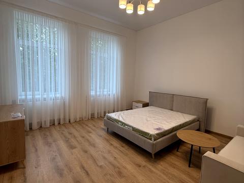 квартира за адресою Соборна вул. (Олександра Пушкіна), 27