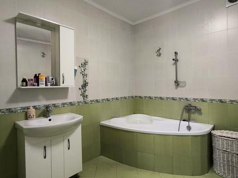 квартира за адресою Дмитра Іващенка вул., 4
