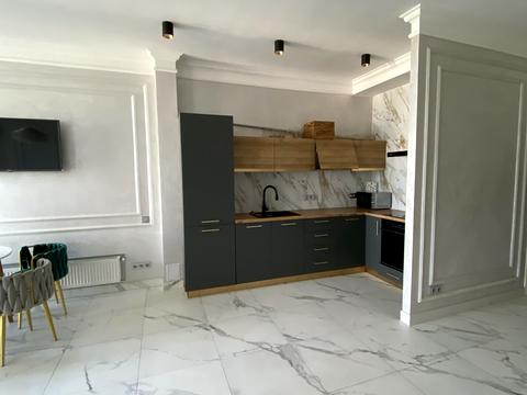 квартира за адресою Космонавтів просп., 49