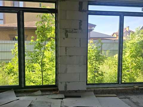 будинок за адресою Сонячна вул., 8