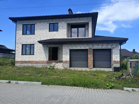 будинок за адресою Сонячна вул., 8