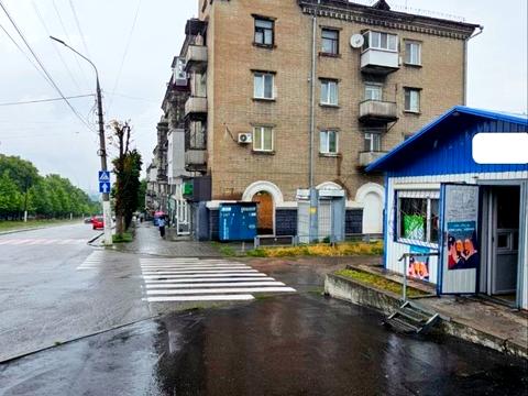 коммерческая по адресу Свободы просп. (Леніна), 81