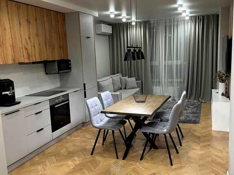 квартира за адресою Михайла Максимовича вул. (Онуфрія Трутенка), 32-Б