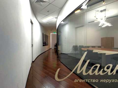 комерційна за адресою Болсуновська вул. (Сергія Струтинського), 13/15