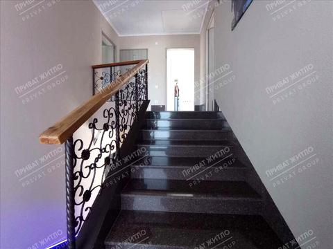 будинок за адресою центральна, 1
