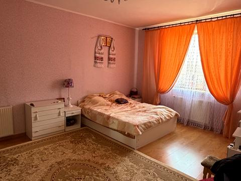 будинок за адресою с. Зміїнець, Вишнева вул.