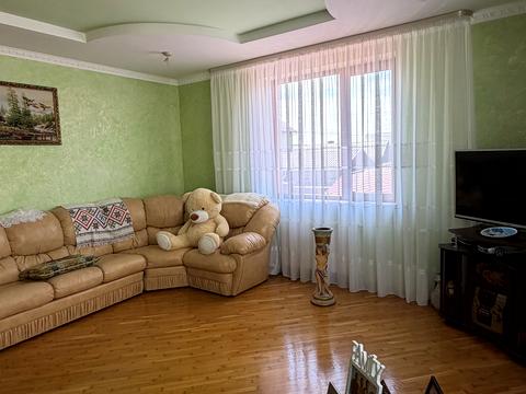 будинок за адресою с. Зміїнець, Вишнева вул.