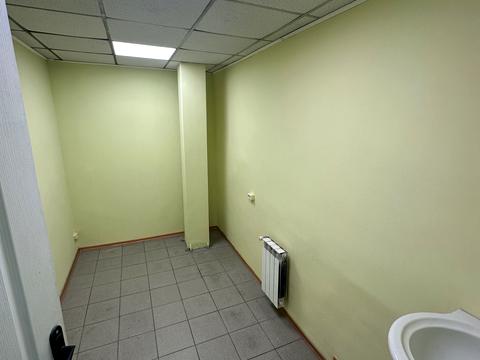 комерційна за адресою Рівне, Петра Могили вул., 28