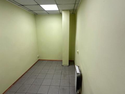 комерційна за адресою Рівне, Петра Могили вул., 28
