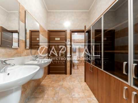 комерційна за адресою Старонаводницька вул., 6
