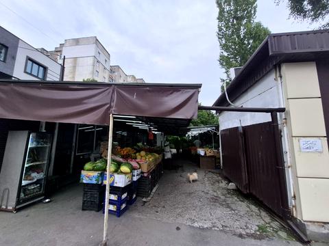 комерційна за адресою Романа Шухевича вул. (Курчатова), 4/1