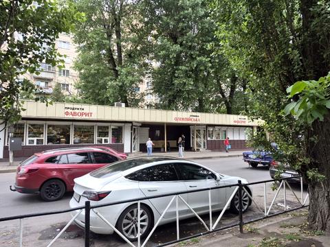 комерційна за адресою Романа Шухевича вул. (Курчатова), 4/1
