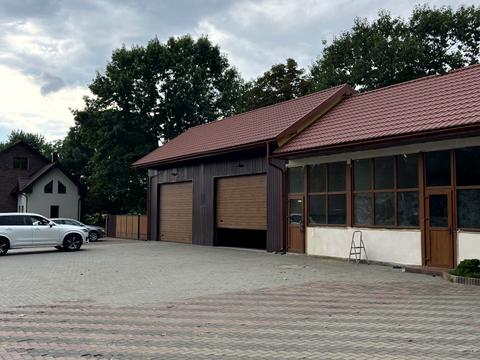 комерційна за адресою с. Корнич, Чернівецька, 1