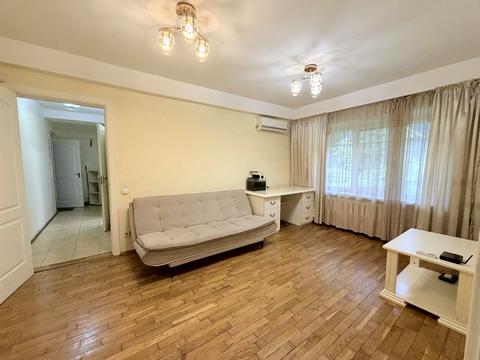 квартира за адресою Василя Тютюнника вул. (Анрі Барбюса), 47