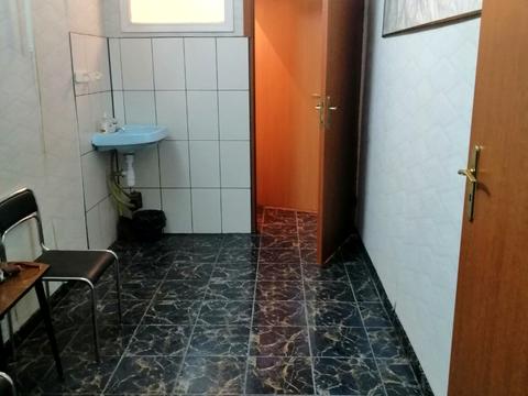 комерційна за адресою Пастера вул., 23