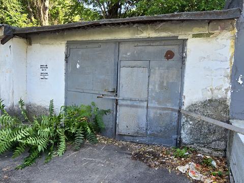 паркомісце за адресою Шевченка пл., 7