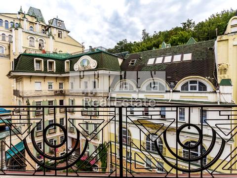 комерційна за адресою Воздвиженська вул., 51А