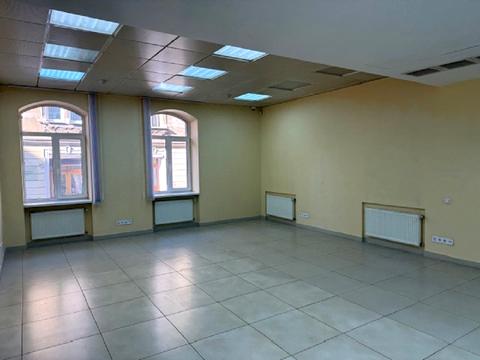 комерційна за адресою Зелена вул., 17