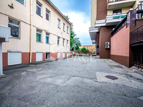 комерційна за адресою Бульварно-Кудрявська вул. (Воровського), 37/14