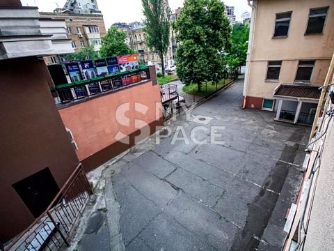 комерційна за адресою Бульварно-Кудрявська вул. (Воровського), 37/14
