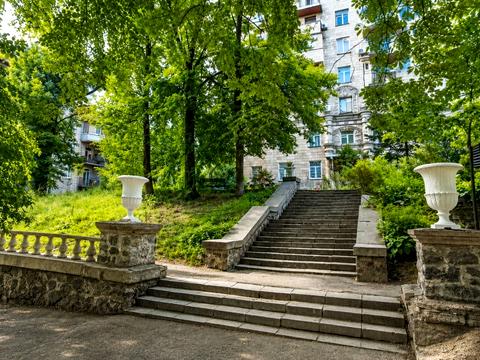 квартира по адресу Кловский спуск, 17