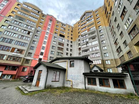 квартира за адресою Олександра Довженка вул., 21-Б