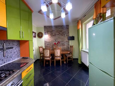 квартира за адресою Олександра Довженка вул., 21-Б