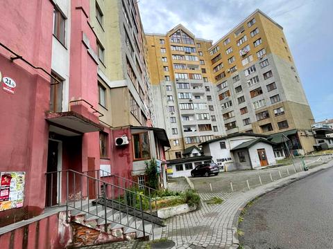 квартира за адресою Олександра Довженка вул., 21-Б