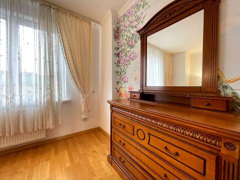 квартира за адресою Олександра Довженка вул., 21-Б