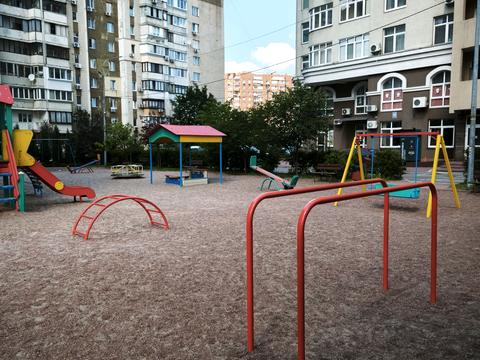 квартира по адресу Драгоманова ул., 40-Е