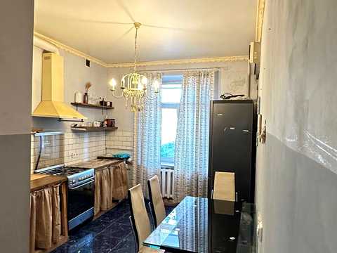 квартира за адресою Старопортофранківська вул. (Комсомольська), 105